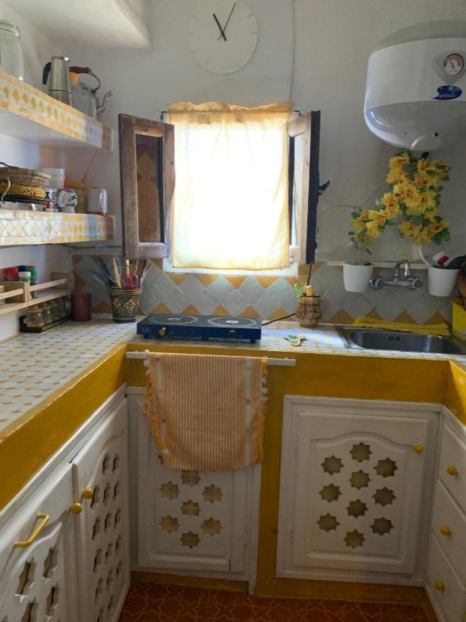 Hathor ,Casa Marroqui Con Dos Terrazas En La Medina Antigua , Ideal Parejas!! Wifi!! Асила Экстерьер фото
