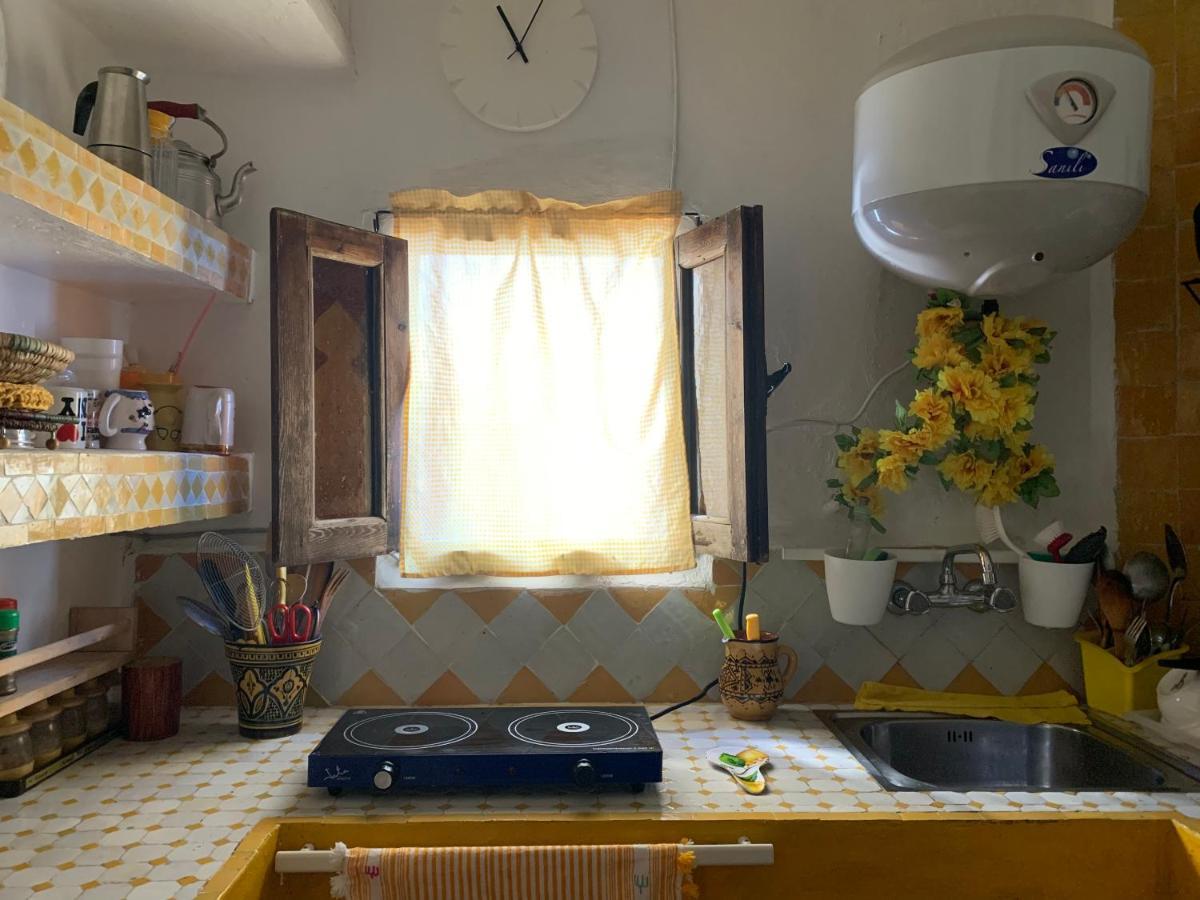 Hathor ,Casa Marroqui Con Dos Terrazas En La Medina Antigua , Ideal Parejas!! Wifi!! Асила Экстерьер фото