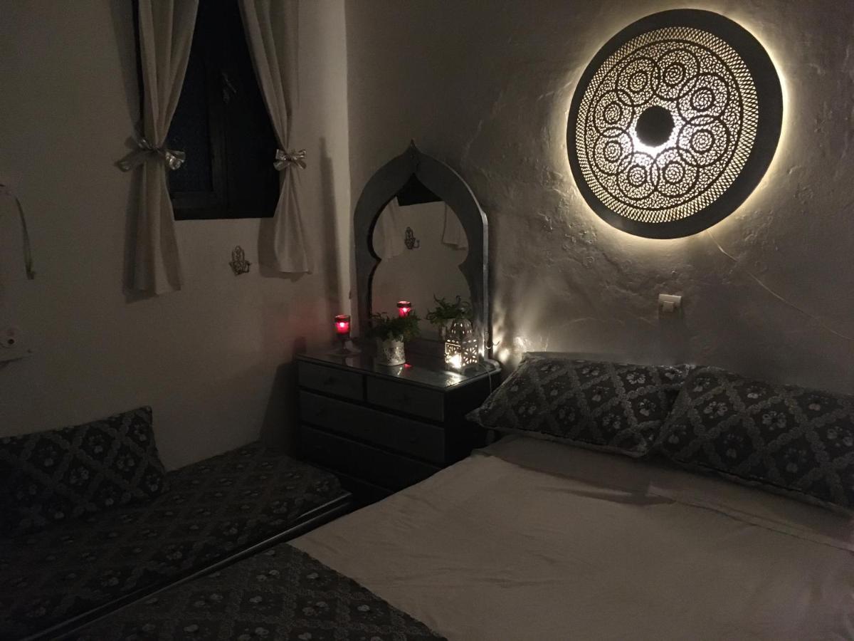 Hathor ,Casa Marroqui Con Dos Terrazas En La Medina Antigua , Ideal Parejas!! Wifi!! Асила Экстерьер фото