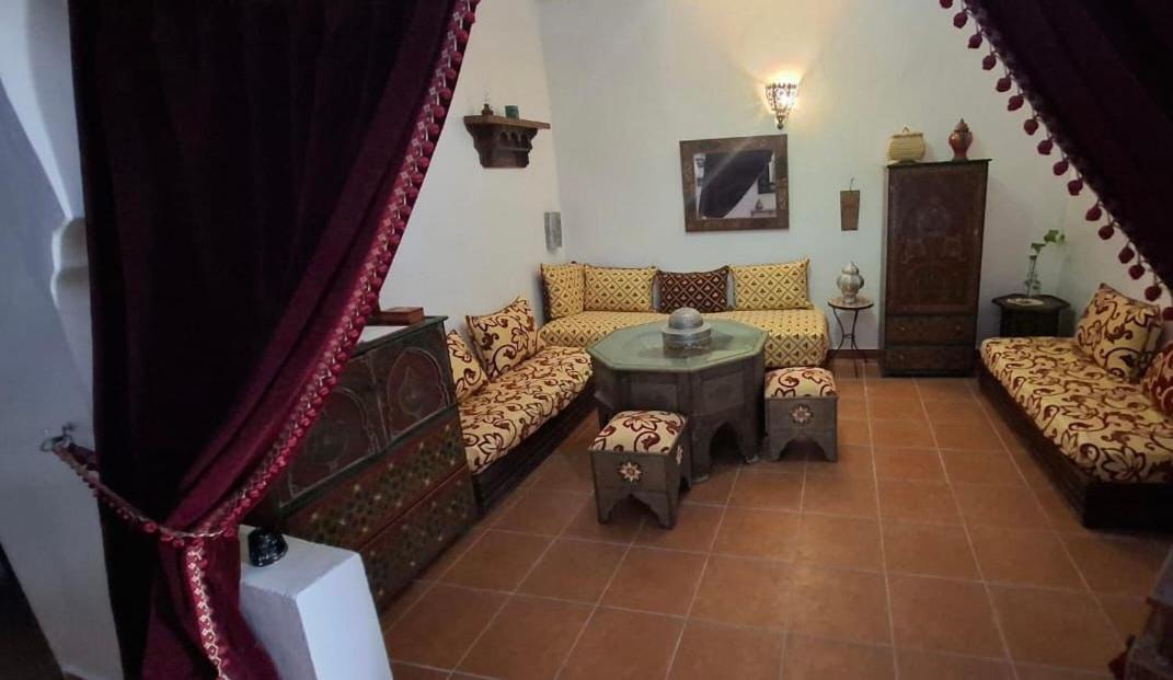 Hathor ,Casa Marroqui Con Dos Terrazas En La Medina Antigua , Ideal Parejas!! Wifi!! Асила Экстерьер фото